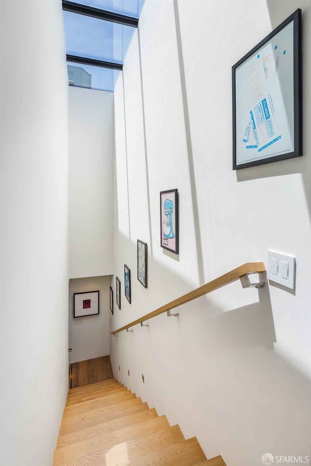 26 Hodges Alley