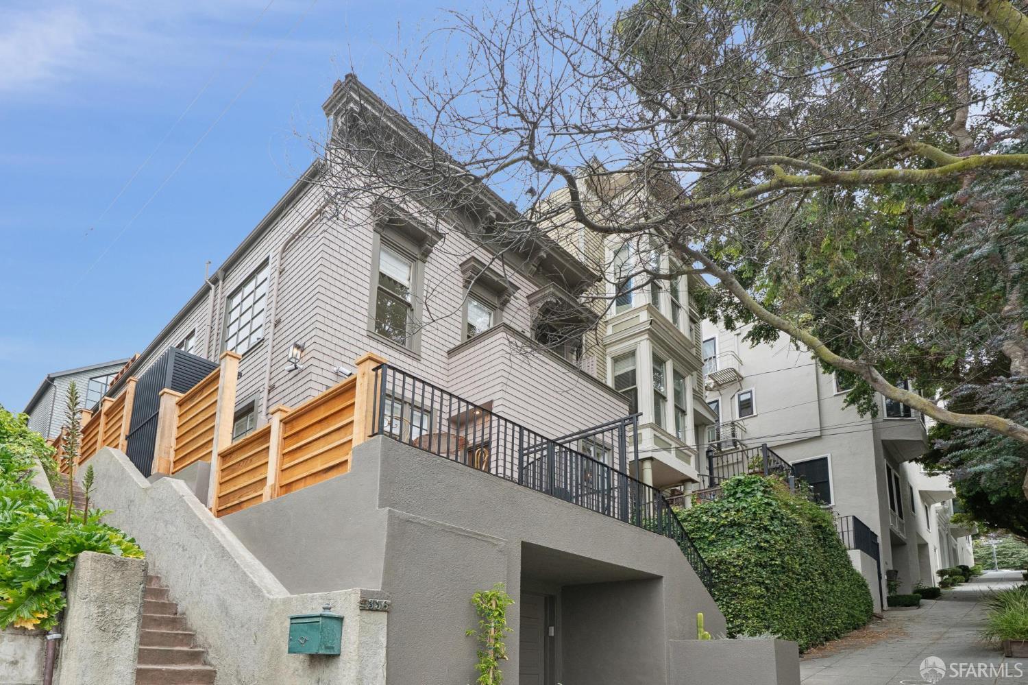 1330 Greenwich Street