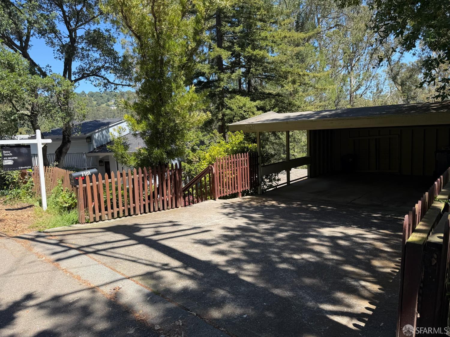 7101 Pinehaven Road