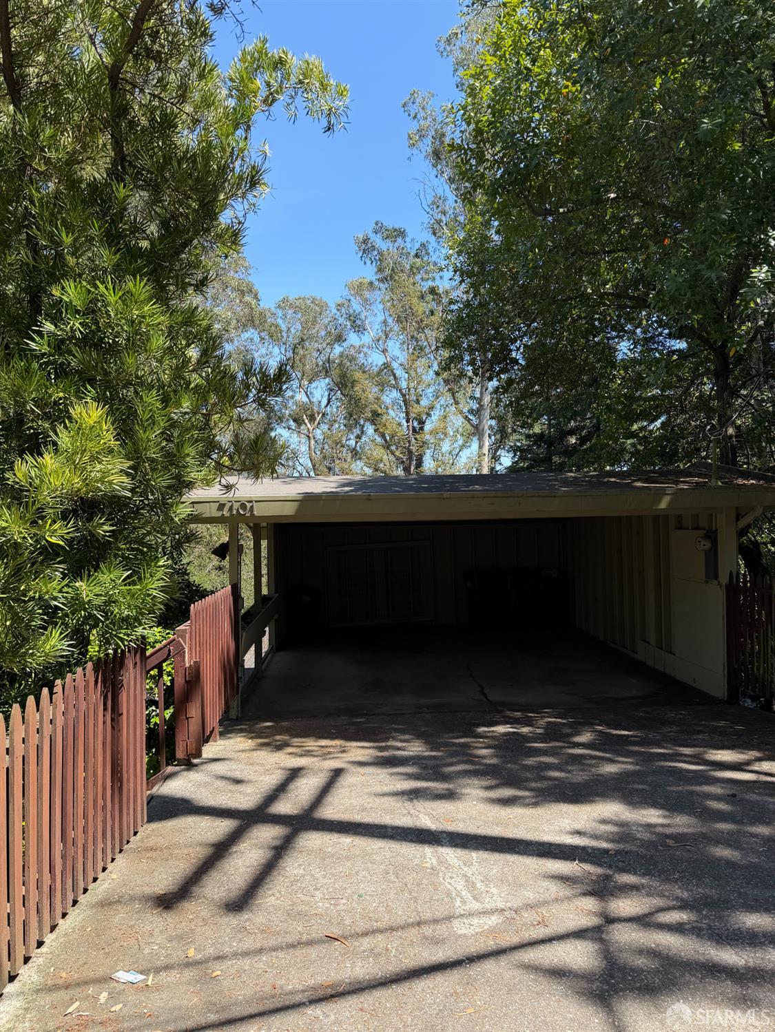 7101 Pinehaven Road