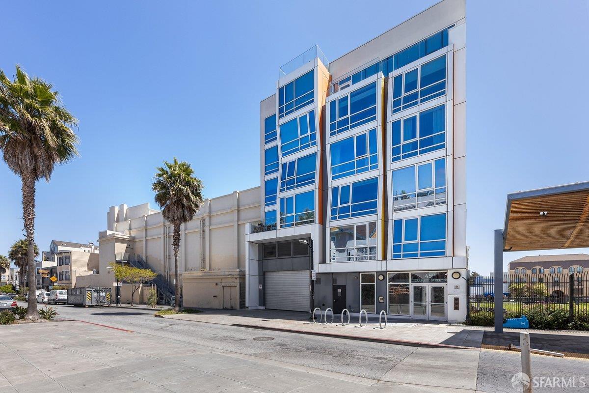45 Bartlett Street # 602