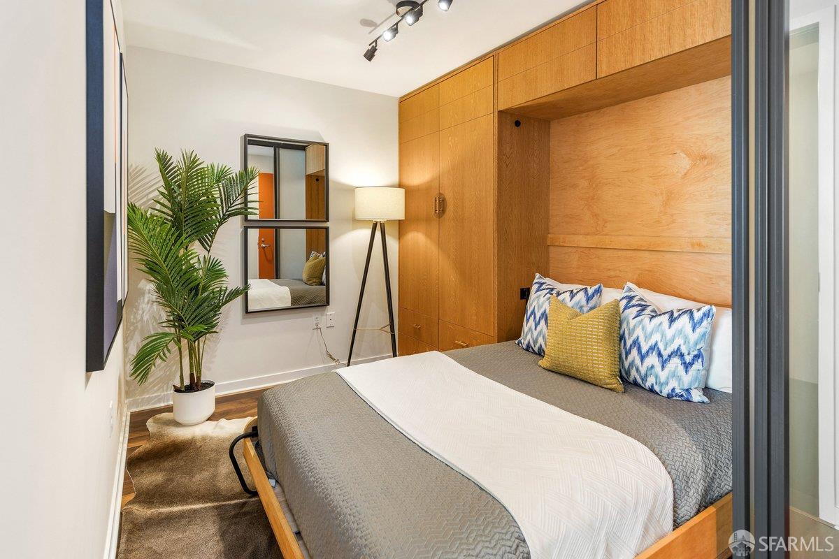 45 Bartlett Street # 602