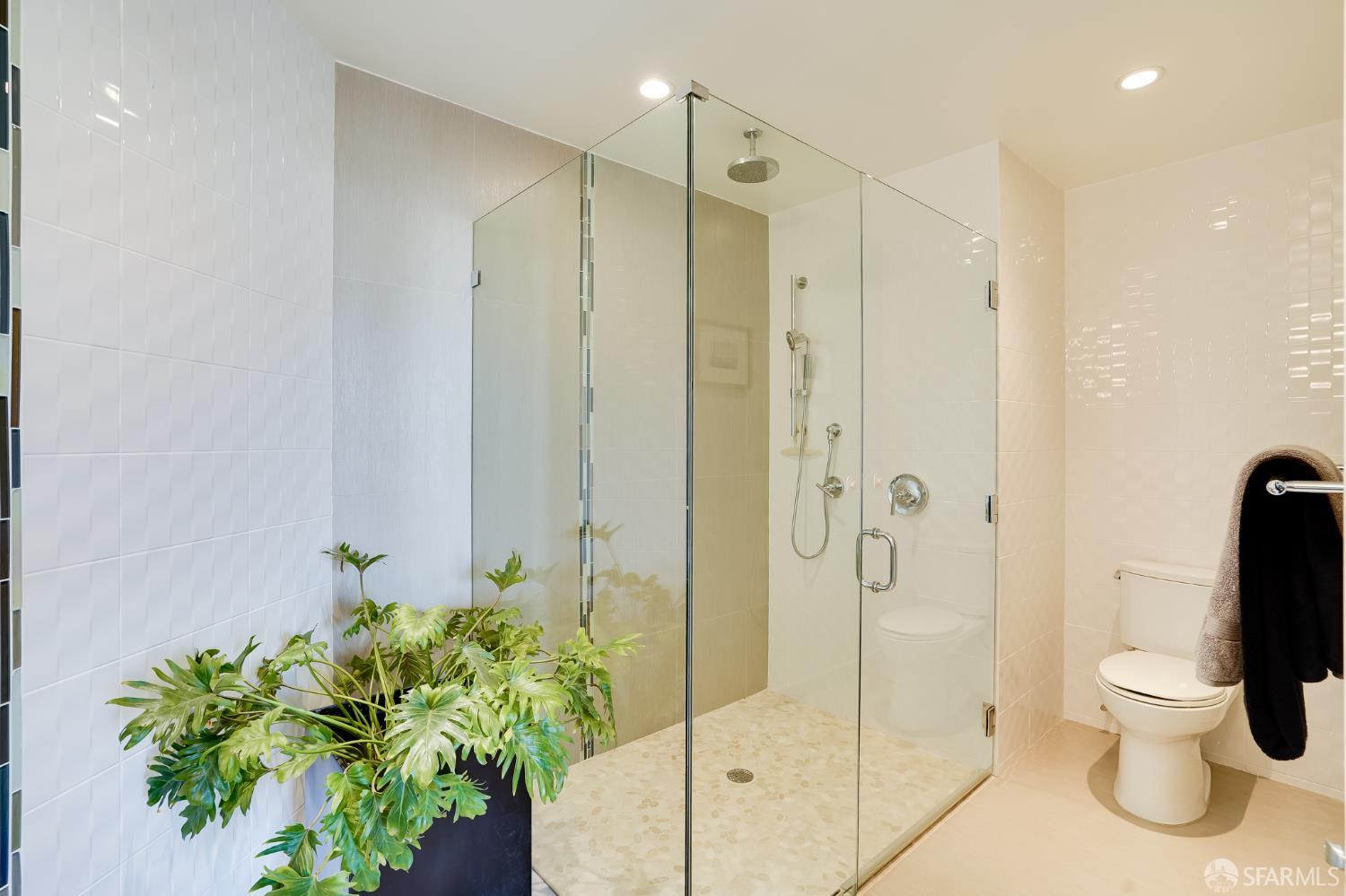 736 Valencia Street # 501