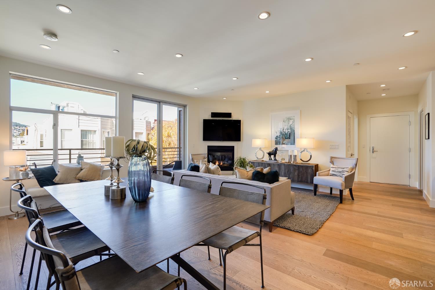 736 Valencia Street # 501