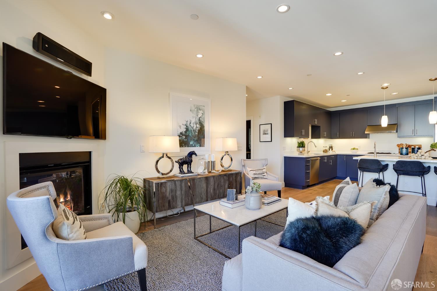 736 Valencia Street # 501