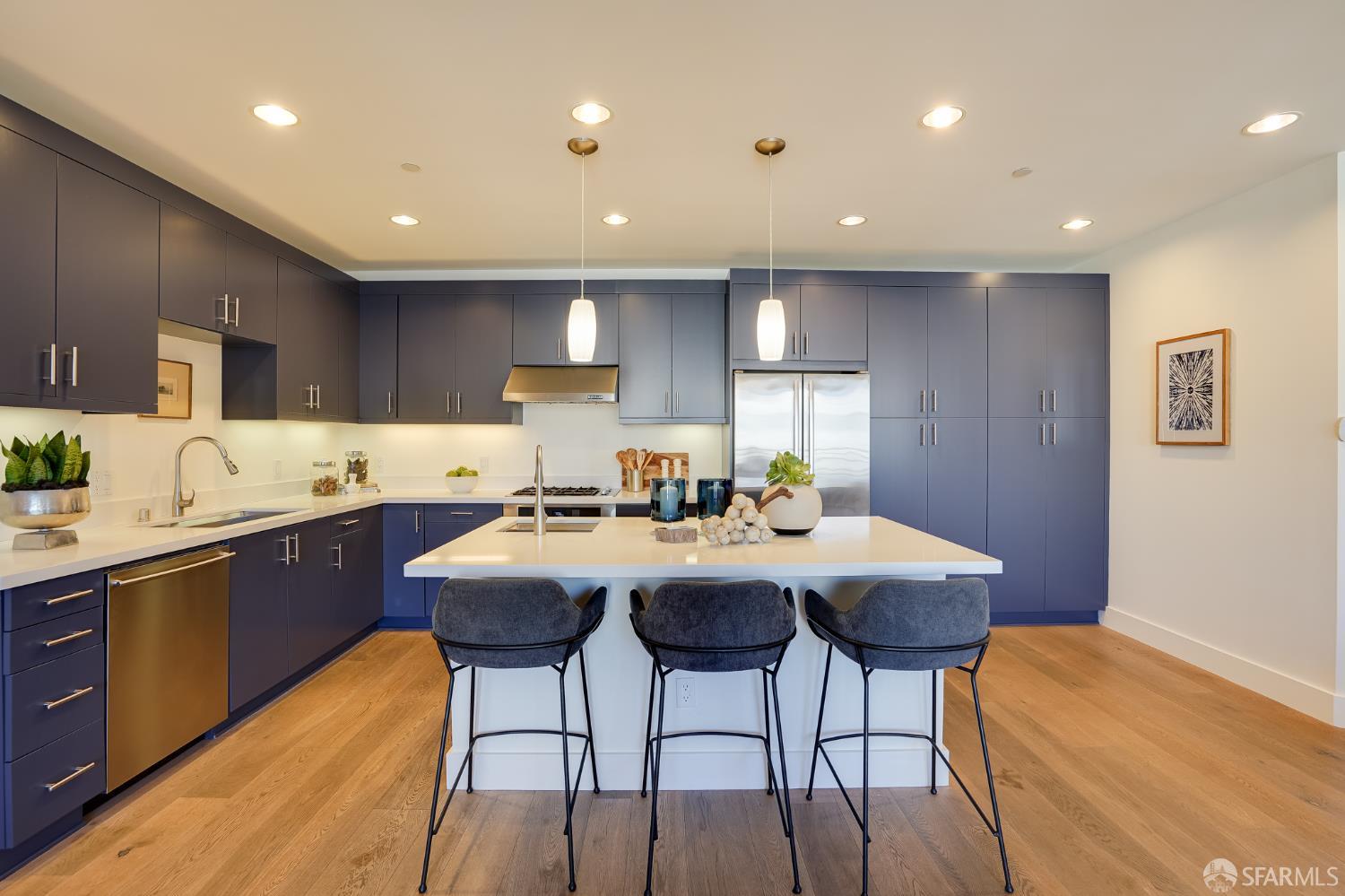 736 Valencia Street # 501