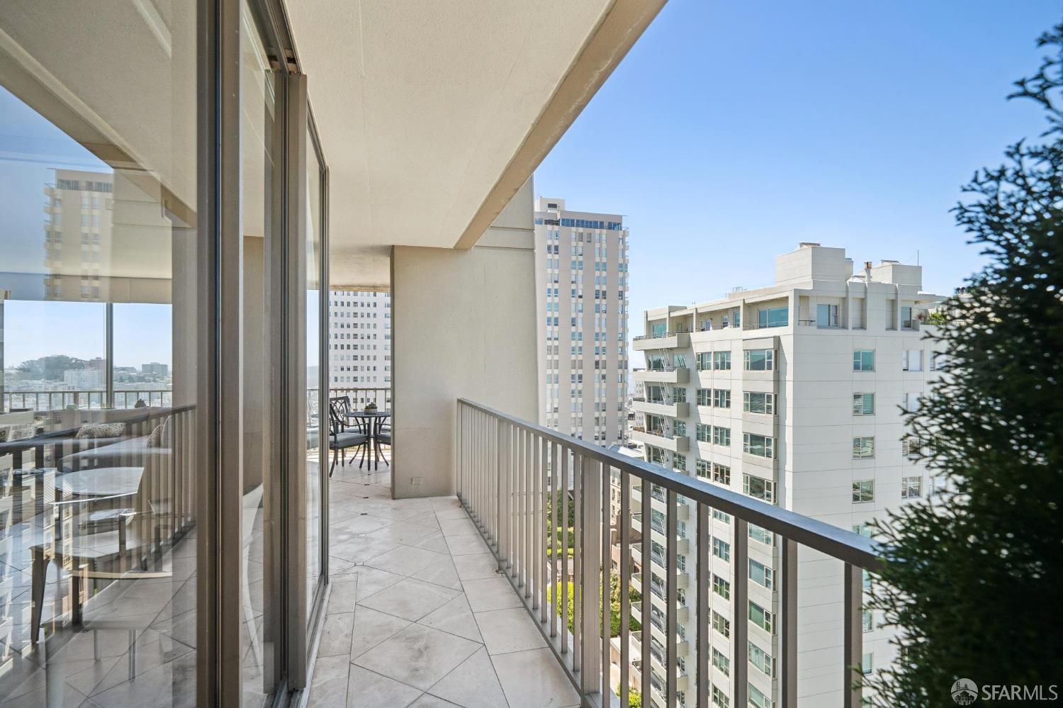 999 Green Street # 1501