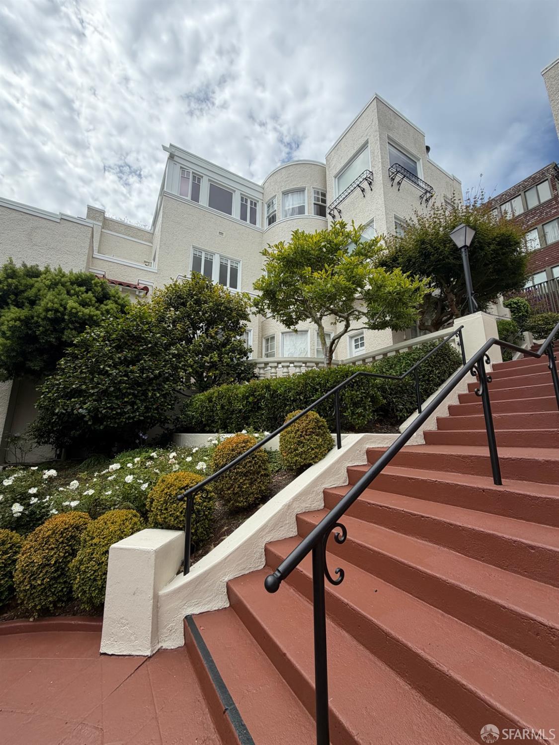 1127 Greenwich Street