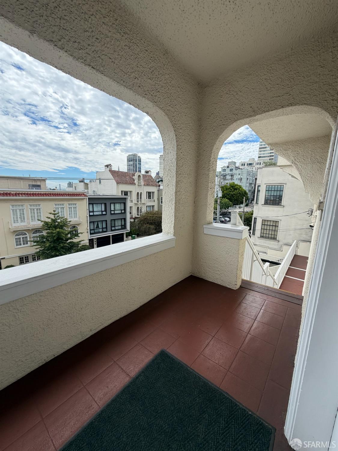 1127 Greenwich Street