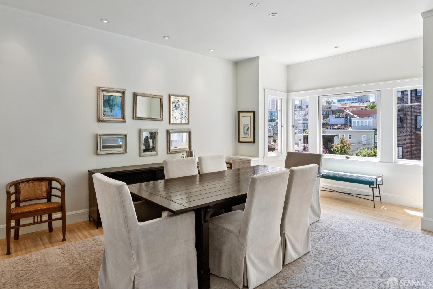 1127 Greenwich Street