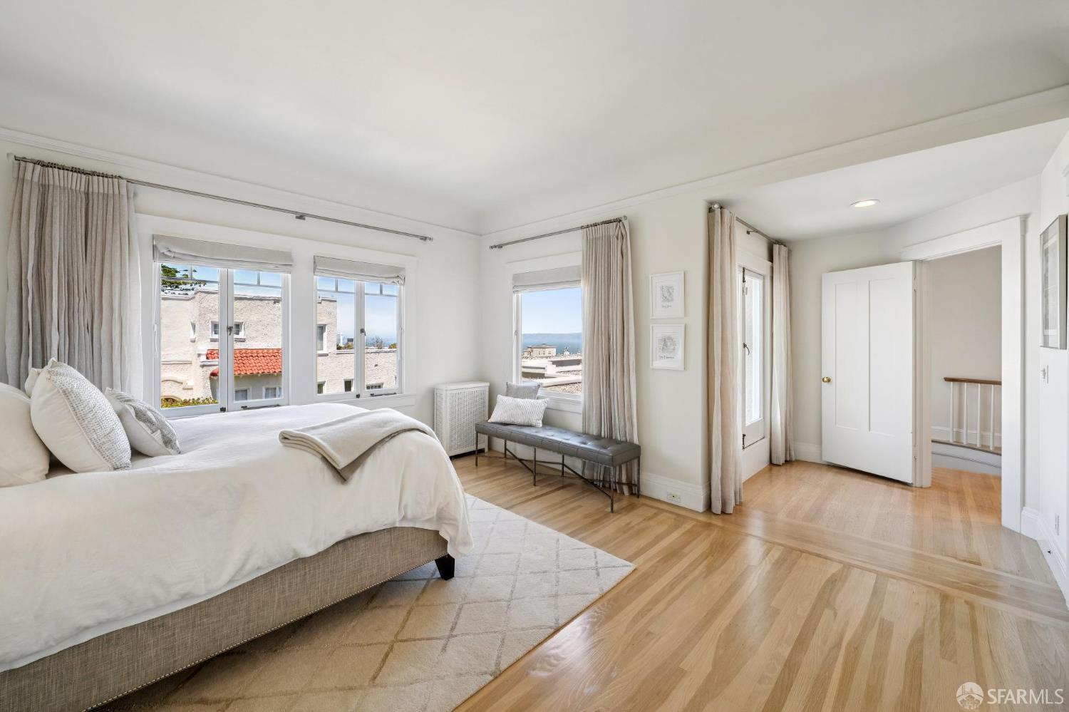 1127 Greenwich Street