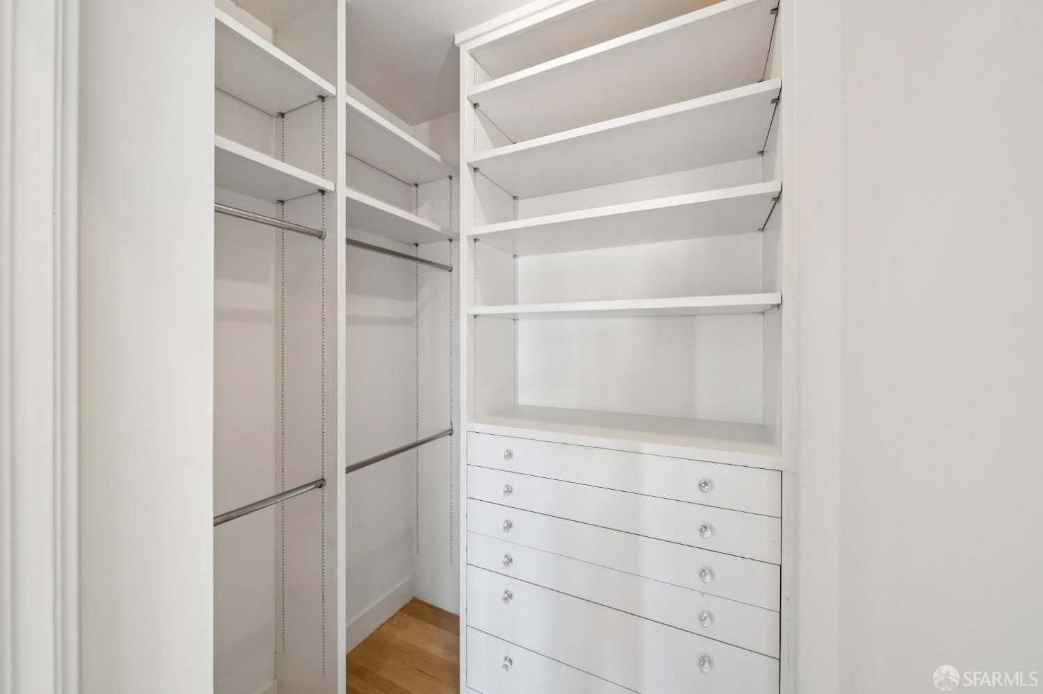 1127 Greenwich Street