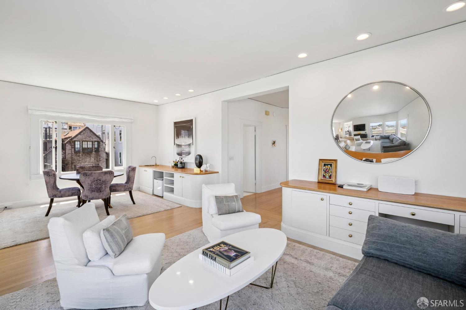 1127 Greenwich Street