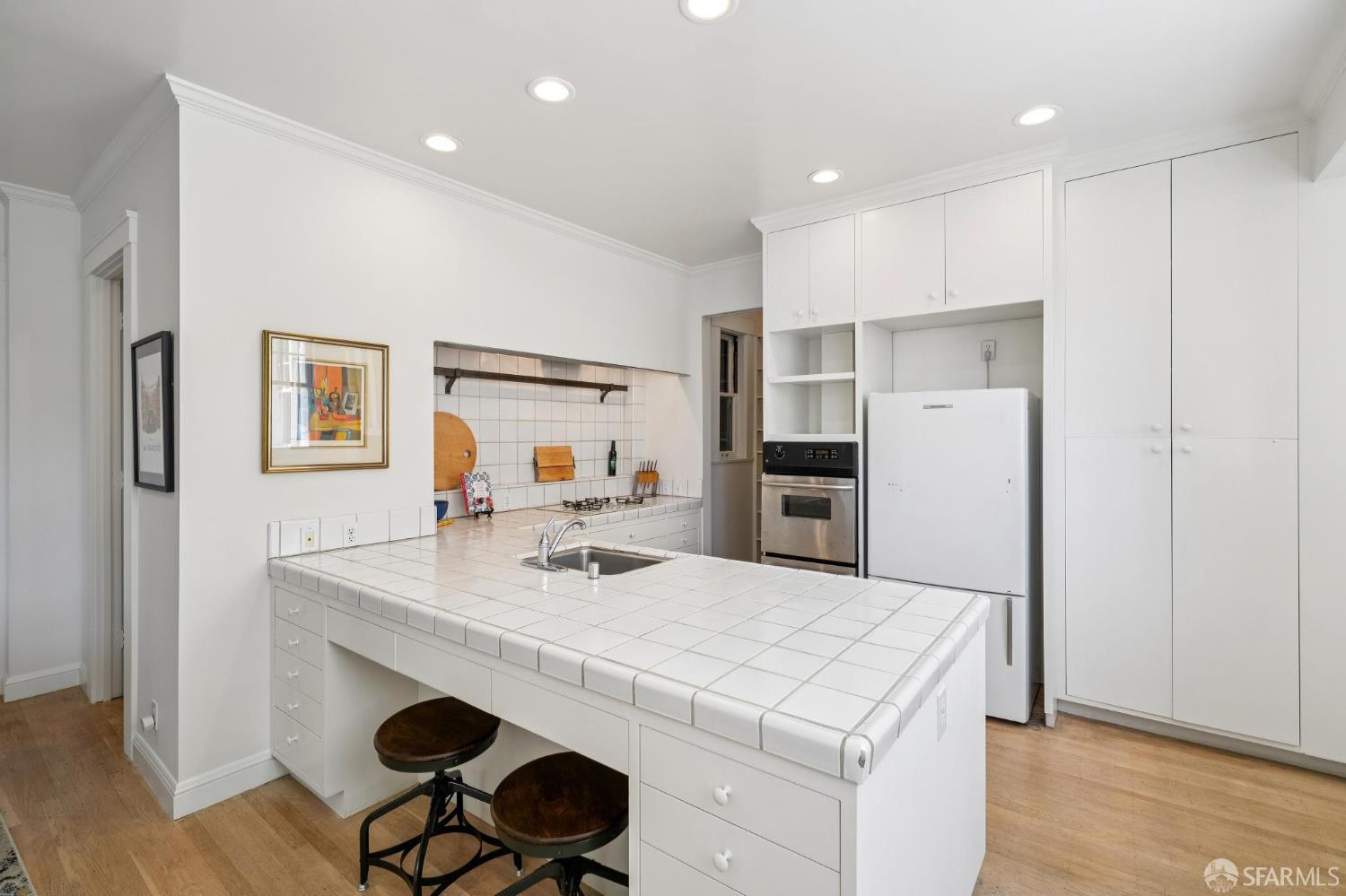 1127 Greenwich Street