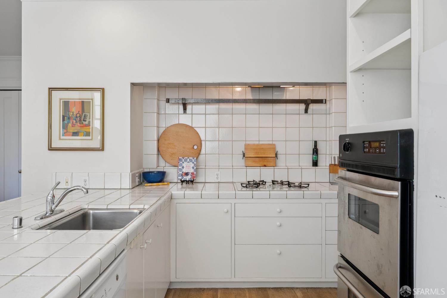1127 Greenwich Street