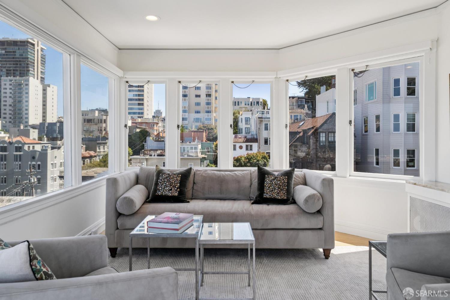 1127 Greenwich Street