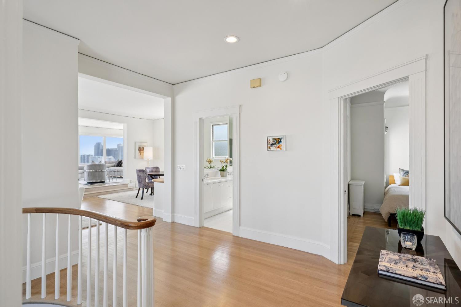1127 Greenwich Street