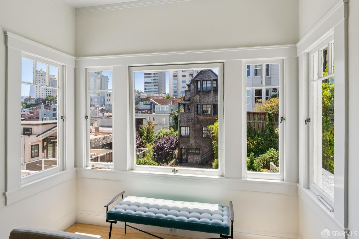 1127 Greenwich Street