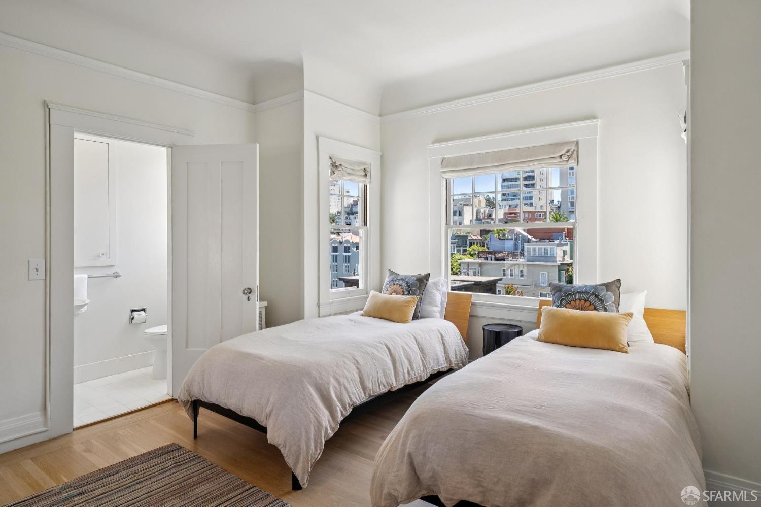 1127 Greenwich Street