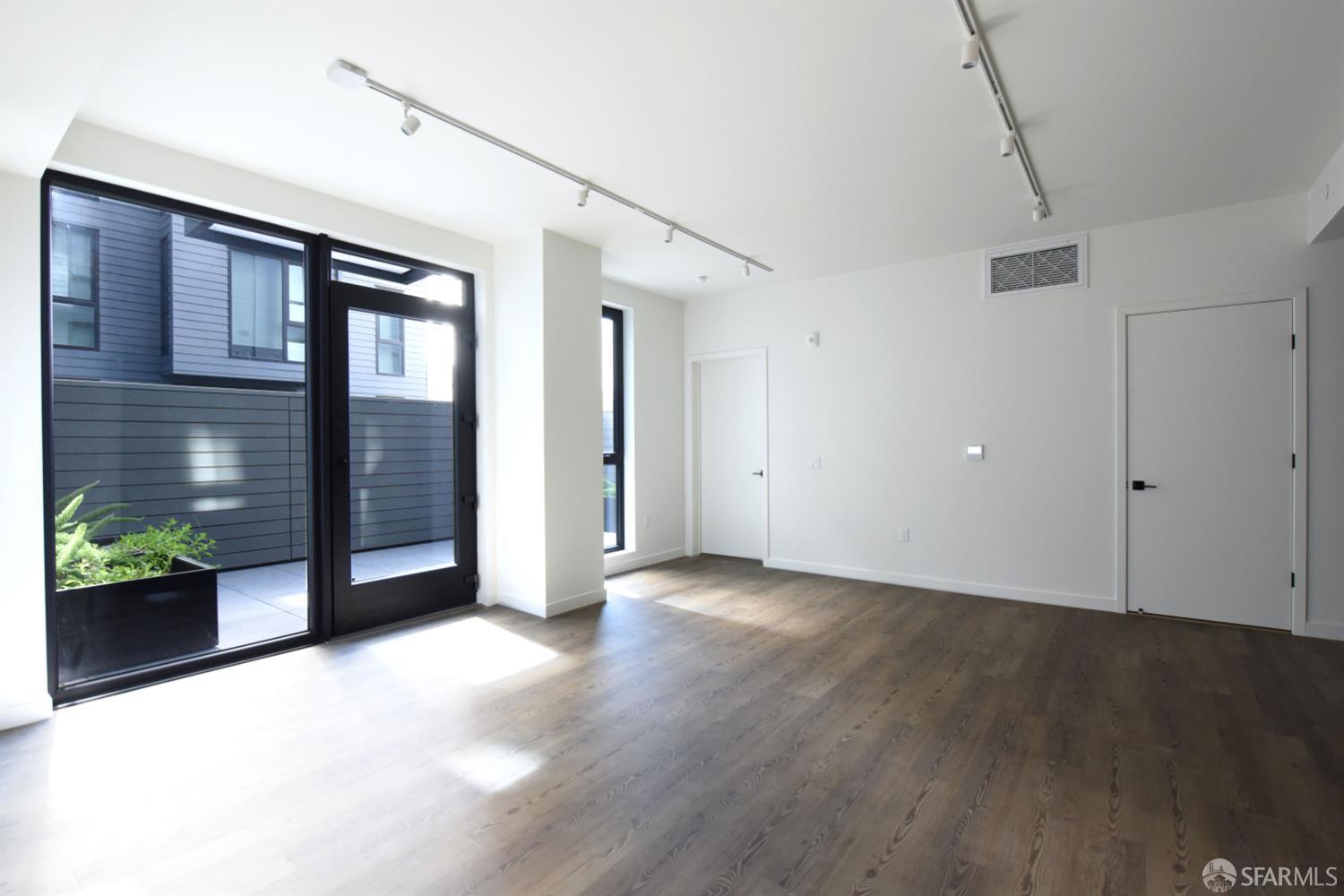 395 6th Street Unit: BM3