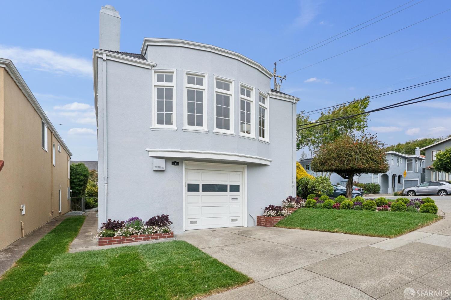 2 Lenox Way