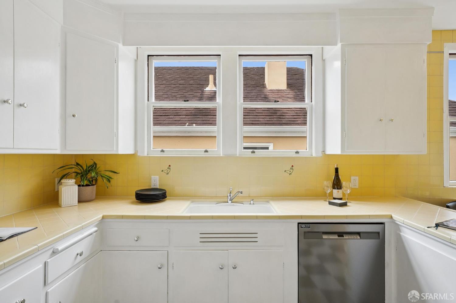 2 Lenox Way