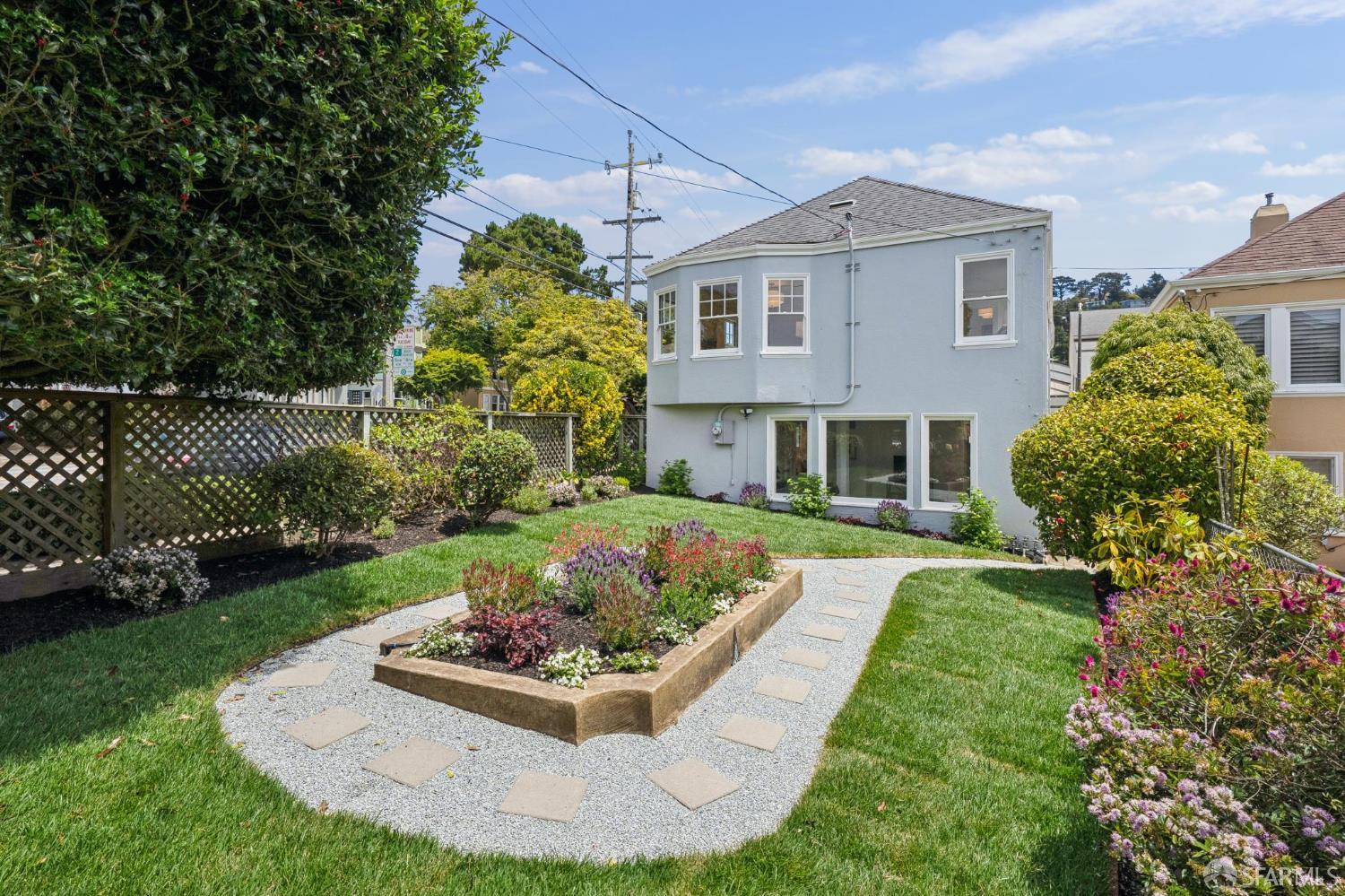 2 Lenox Way