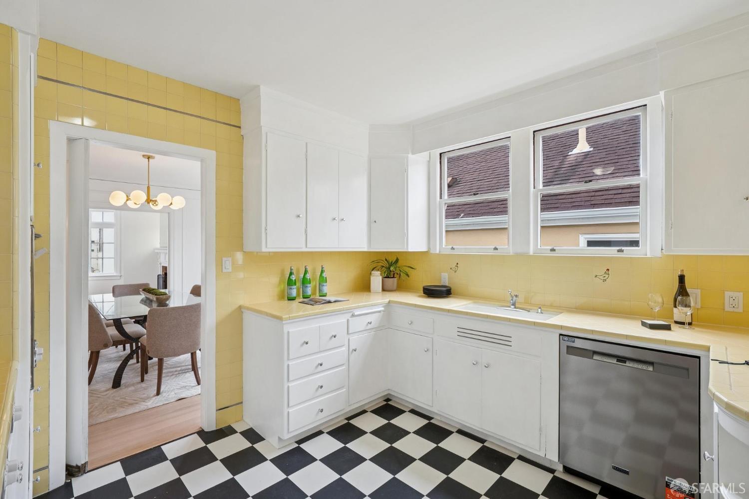 2 Lenox Way