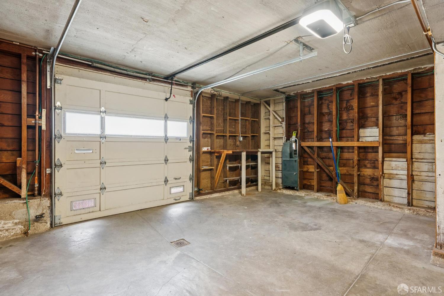2 Lenox Way