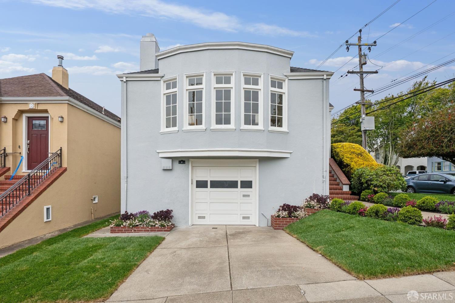 2 Lenox Way