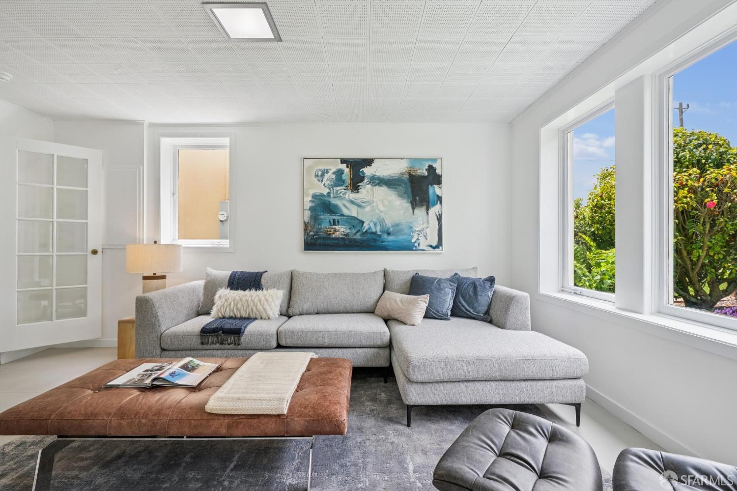 2 Lenox Way