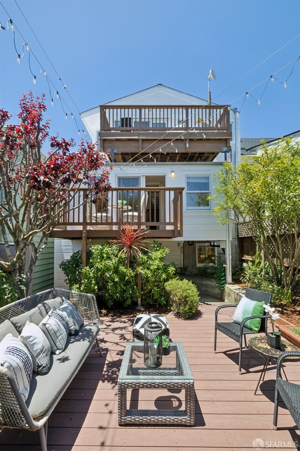 525 Moultrie Street