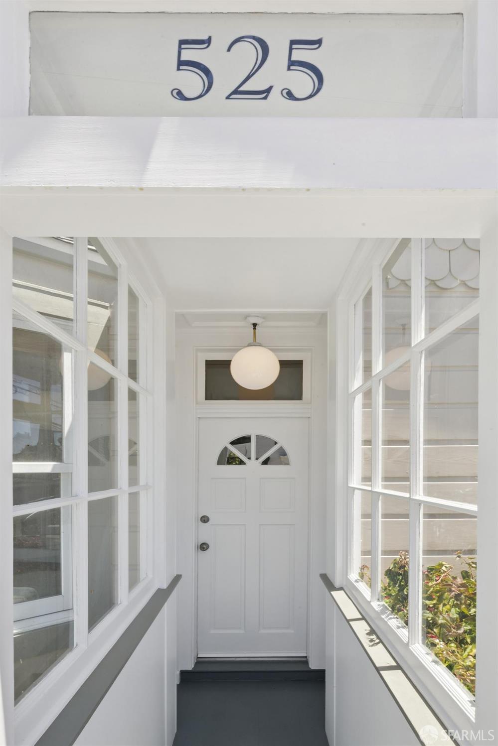 525 Moultrie Street