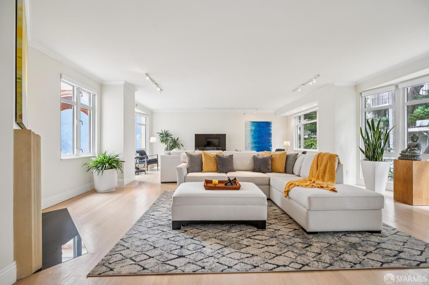 1340 Clay Street # 603