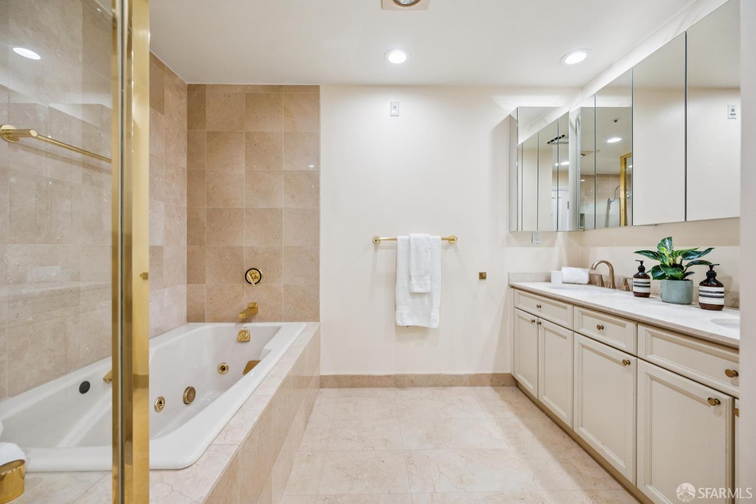 1340 Clay Street # 603