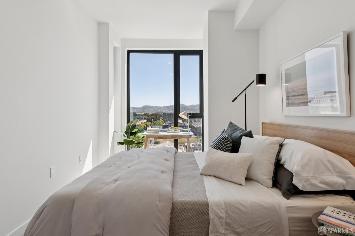 988 Harrison Street Unit: SB9