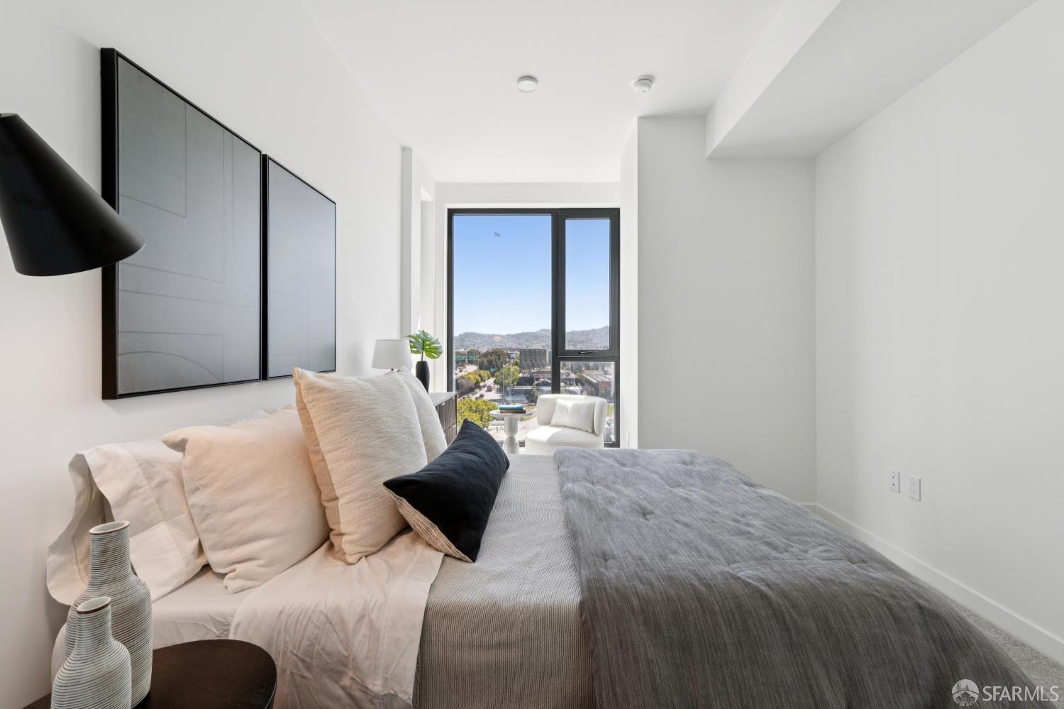 988 Harrison Street Unit: SB9