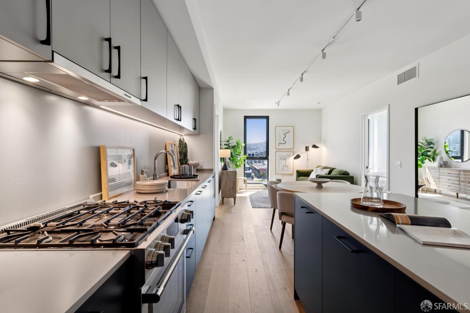 988 Harrison Street Unit: SB9