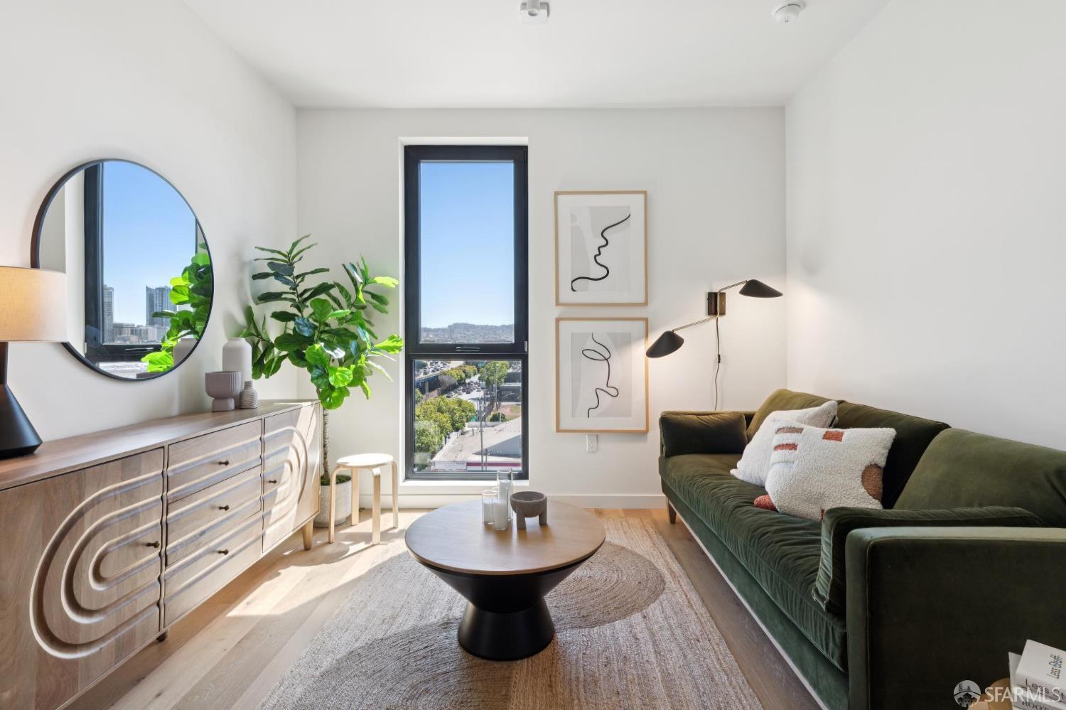 988 Harrison Street Unit: SB9