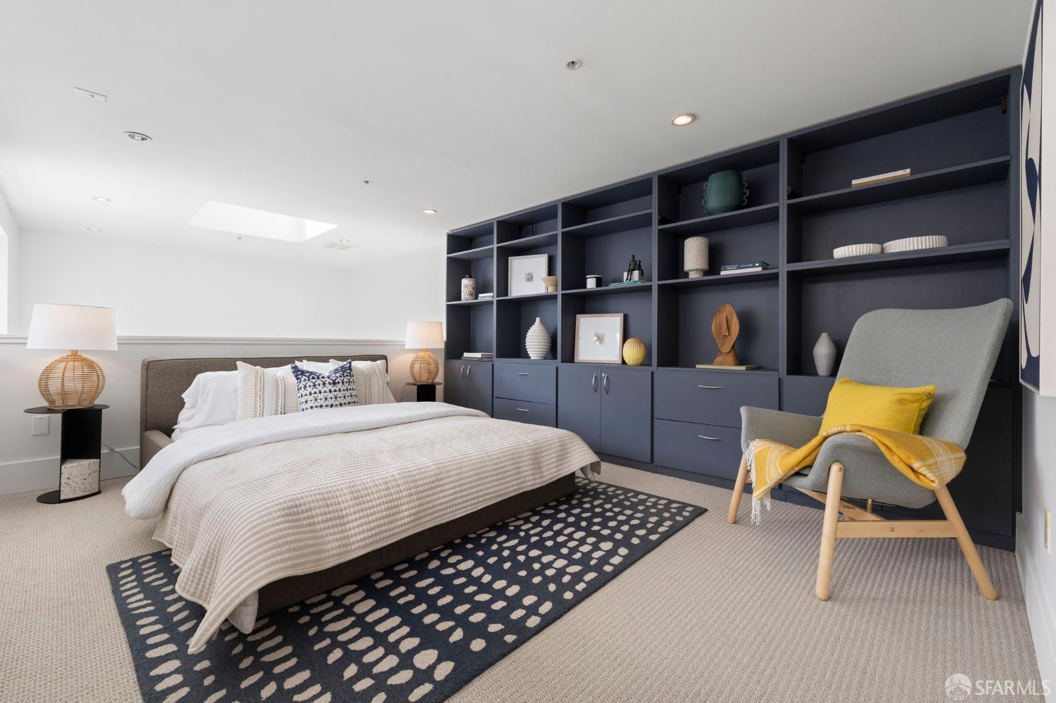 317 Harriet Street # 18