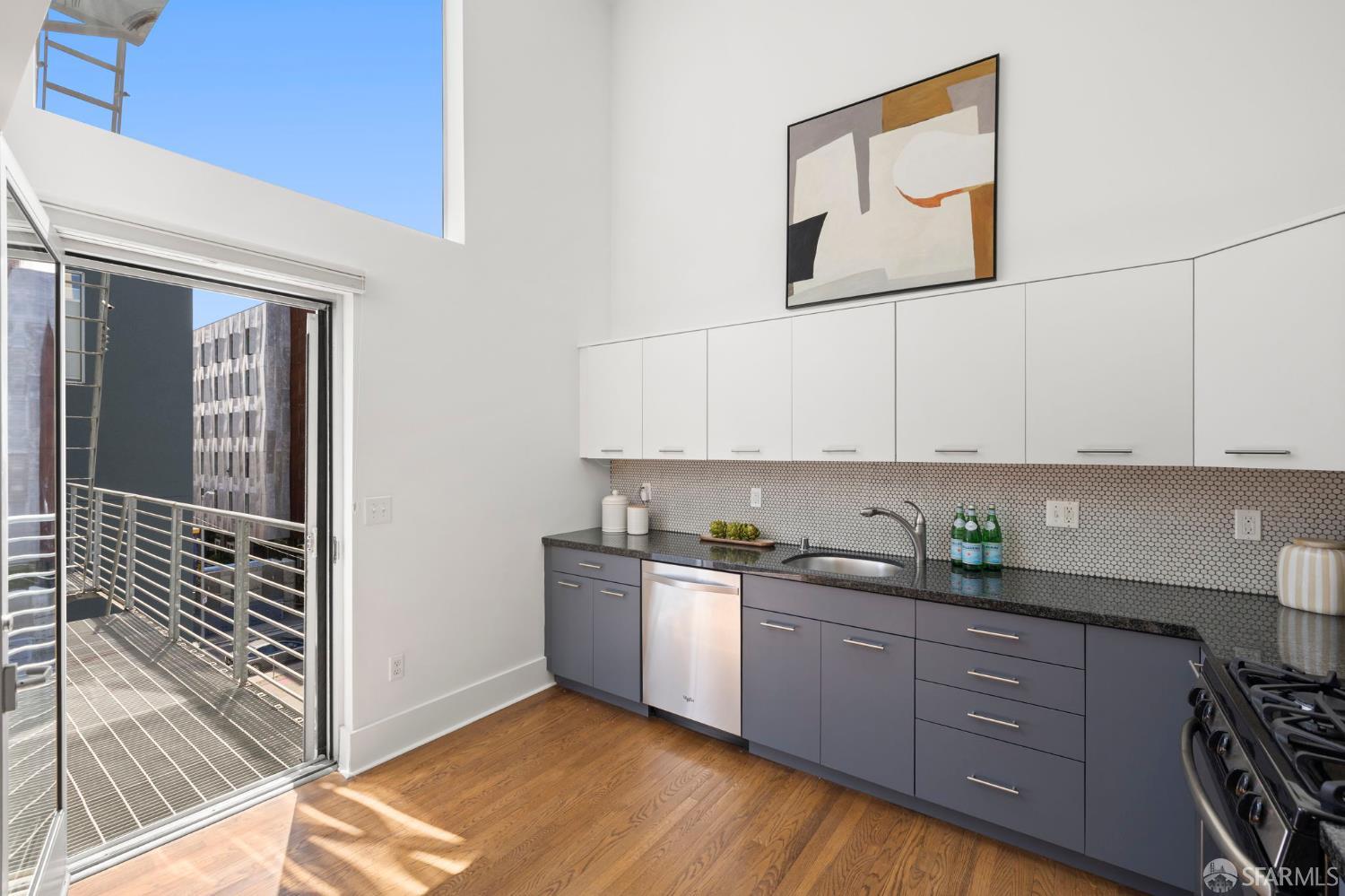 317 Harriet Street # 18