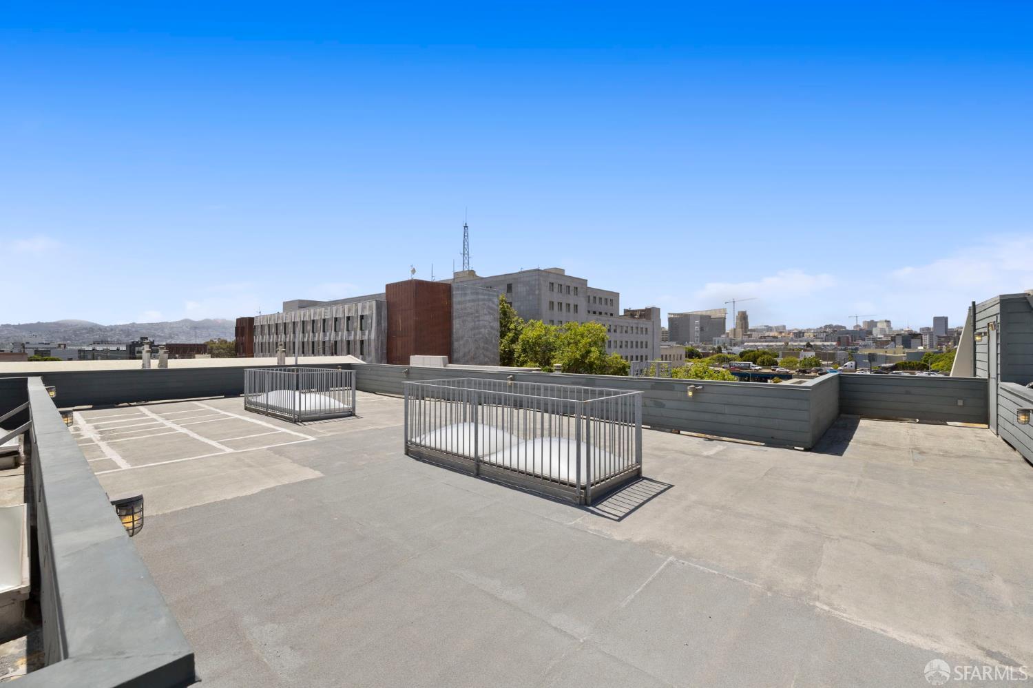 317 Harriet Street # 18
