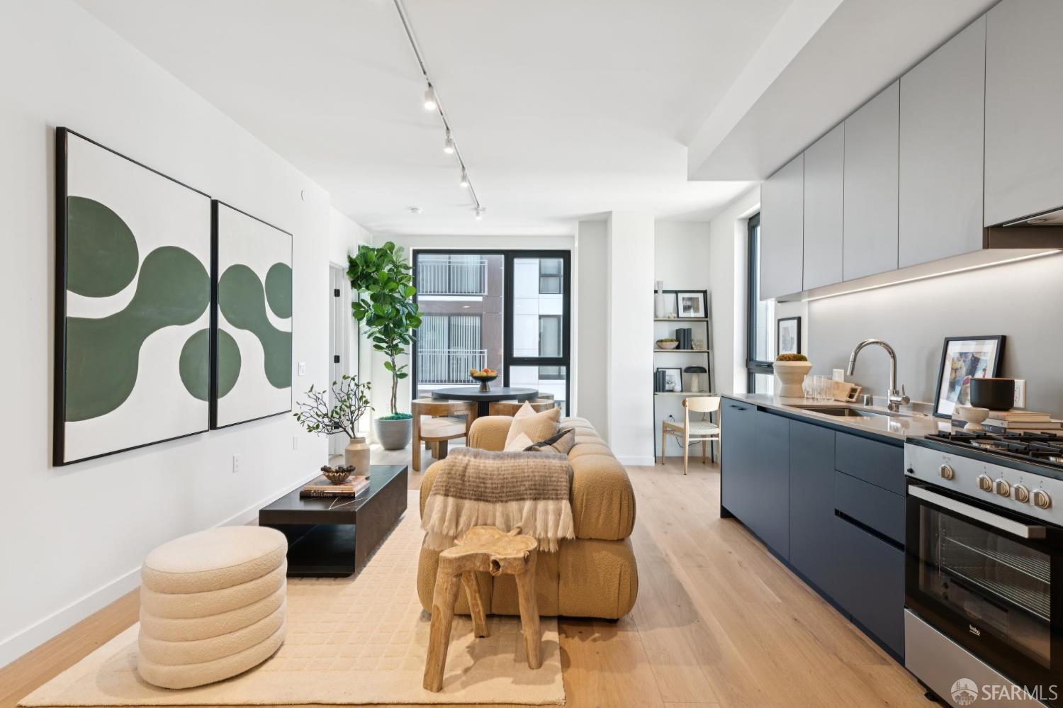 988 Harrison Street Unit: CJ7