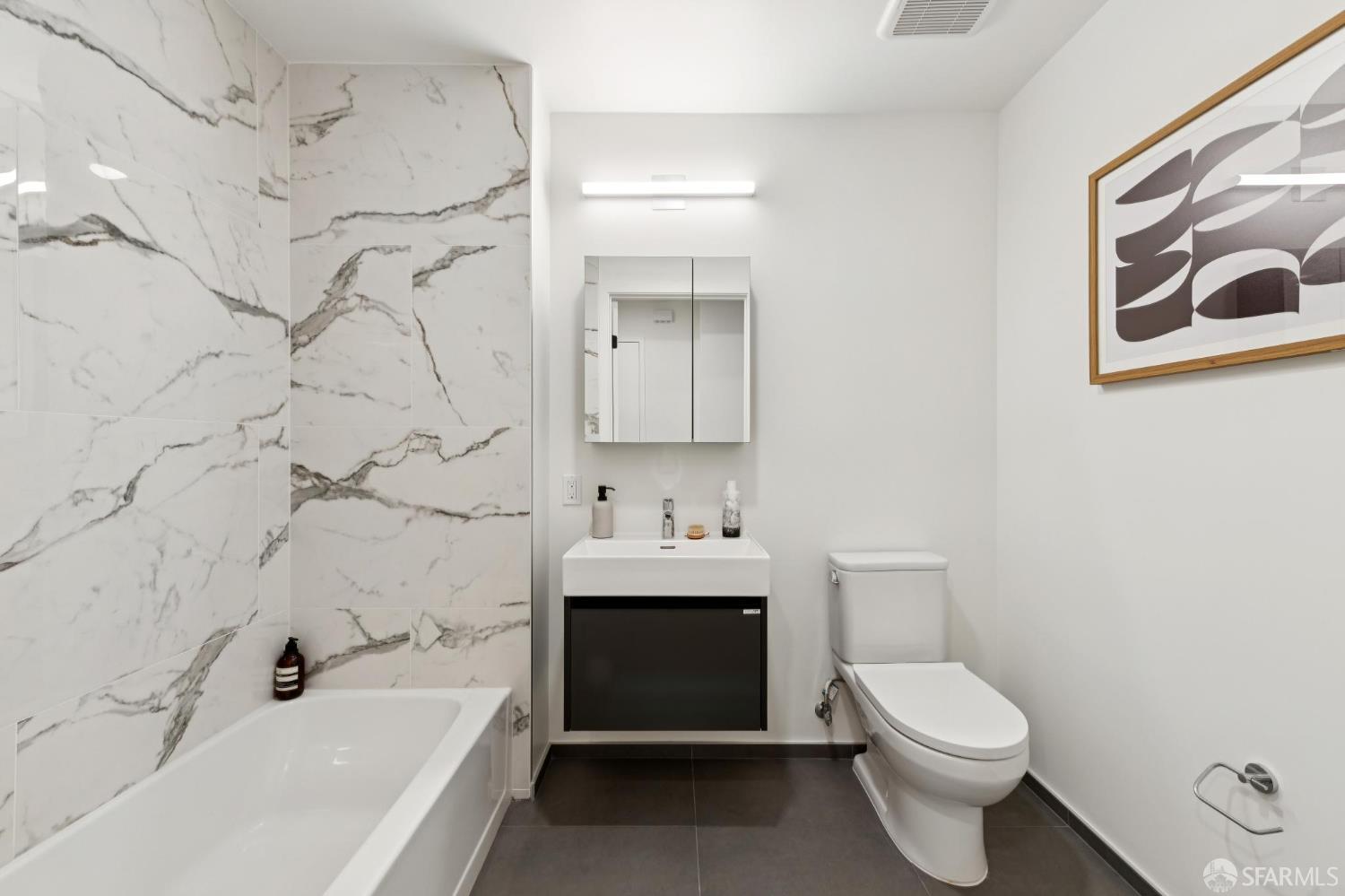 988 Harrison Street Unit: CJ7