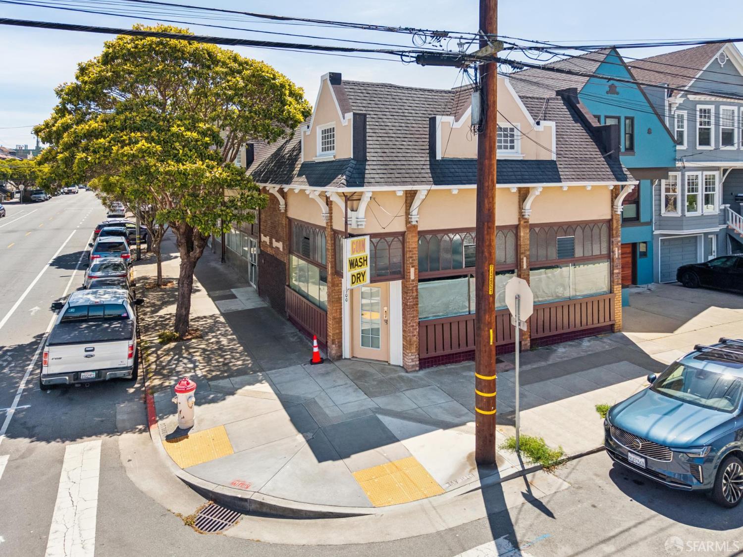 700 10th Avenue