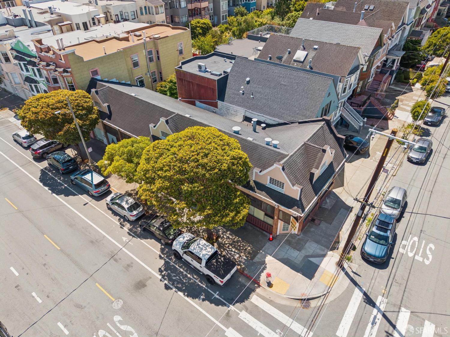 700 10th Avenue