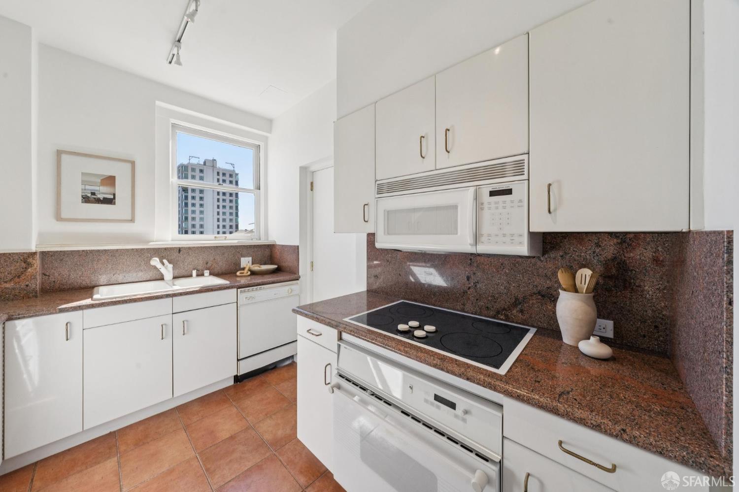 1250 Jones Street # 1201