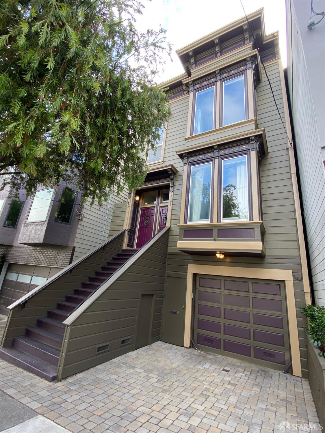 215 Arkansas Street
