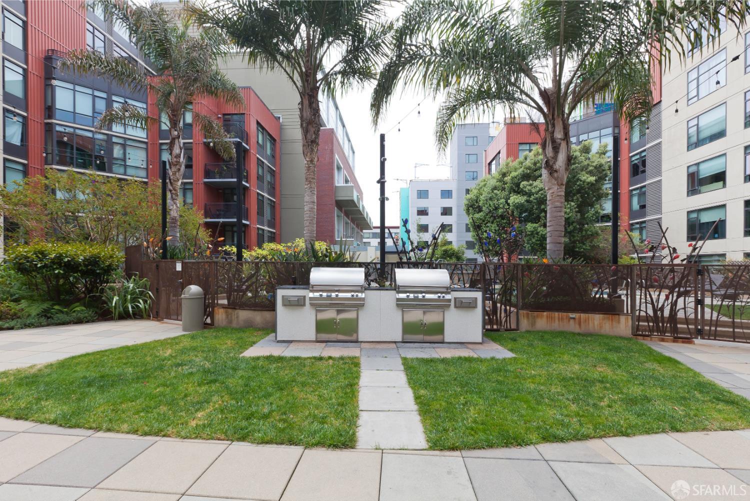 170 King Street # 1027