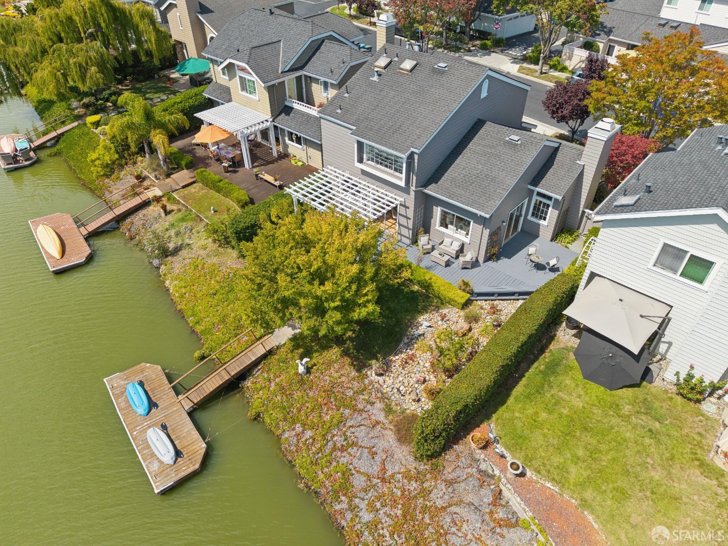 860 Newport Circle